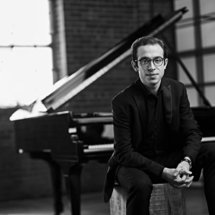 https://spirio-spotlight.steinway.com/zh_CN/spiriocast/2026/05-12-26-nicolas-namoradze